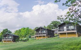 Micro Hotel - Camp Bluestone